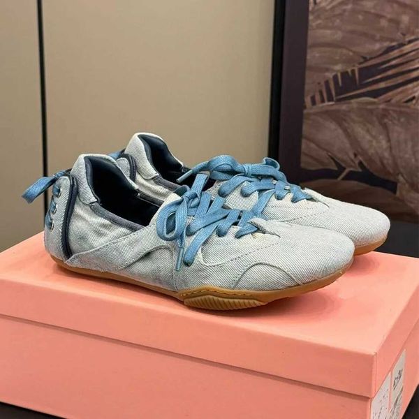Sapatos casuais designer de alta qualidade Retro Lace Ballet Sports and Leisure Shoes for Women Flat Crack confortável Couro genuíno feminin