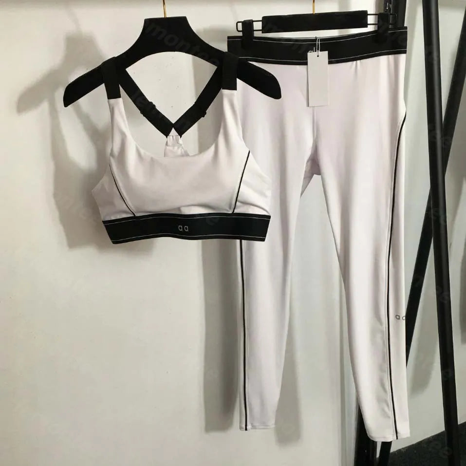 Womens Active Sets Designer Yoga Activewear Ladies Fashion Set High Quality Women Active Underwear Leggings Women Luxury Trendy Yoga Sport Set BFG24