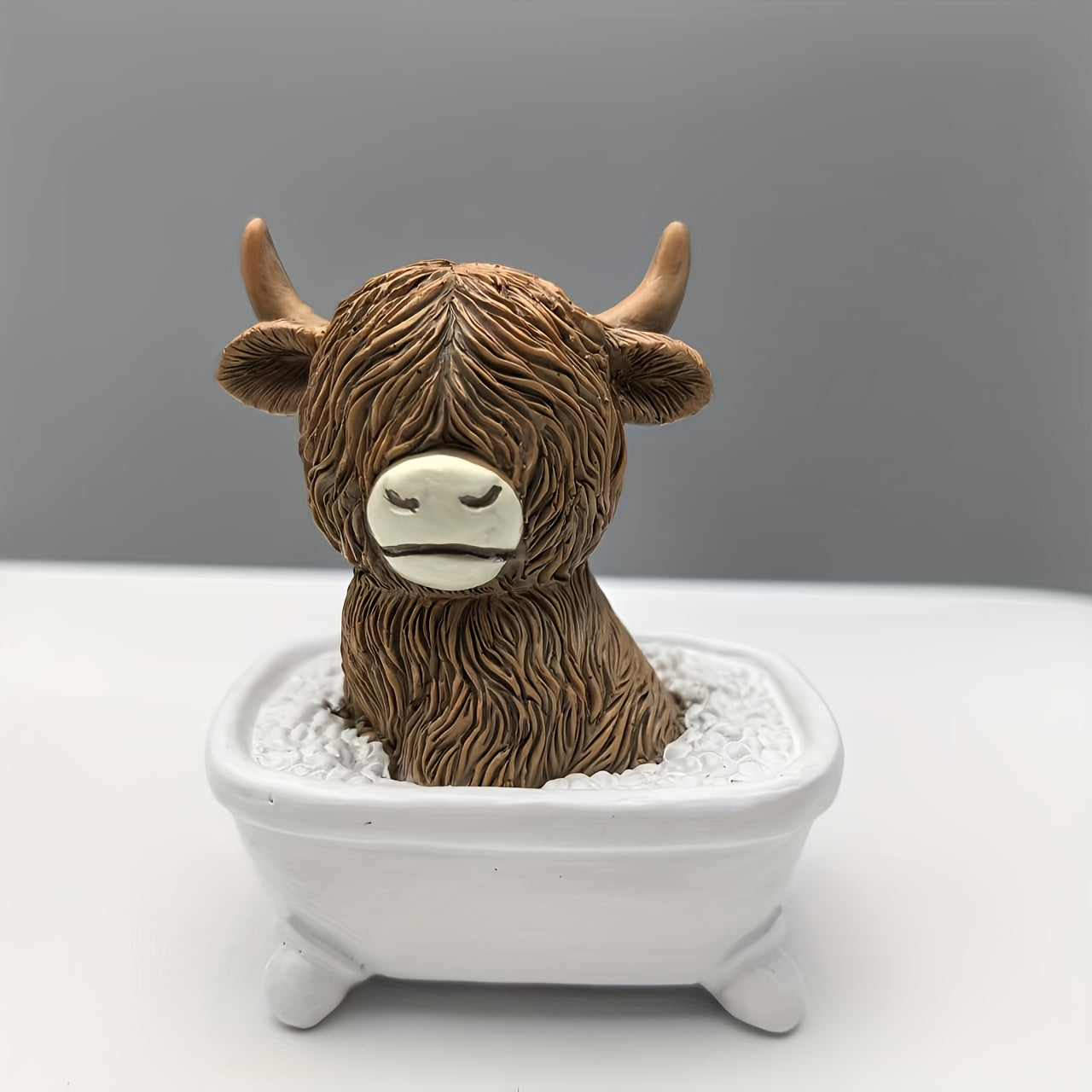 TEMU 1pc Highland Cow Resin Figurine, Fun Bathing Reading Shape Desktop Decor – Creative Gift Idea, Whimsical Toilet Bowl Sculpture With Book In