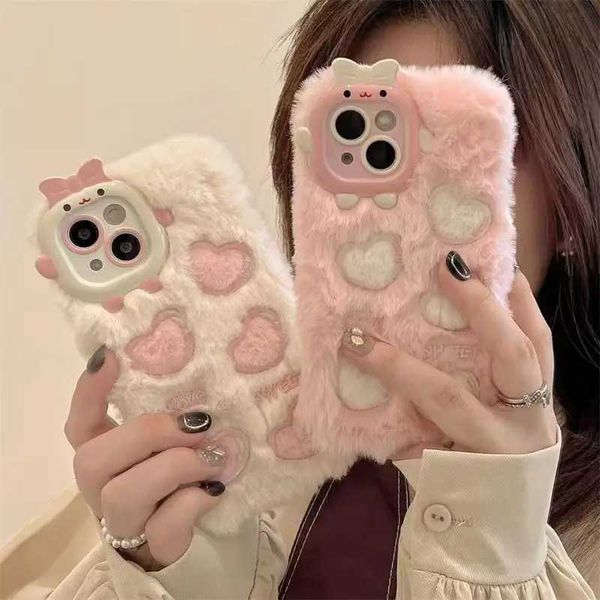 High Quality Korean Cute Love Heart Plush Warm Fluffy Phone Case Suitable for iPhone 14 Pro Max Phone Case 13 Pro 12 11 Fur Soft Silicone Ba