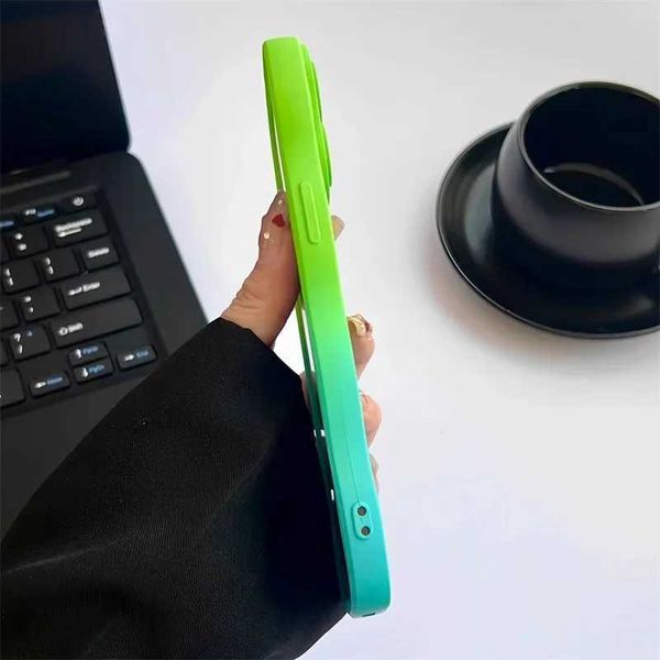 Cellphone Case Two tone gradient wave pattern silicone phone case suitable for iPhone 16 15 14 13 12 Pro Max Plus fully shock-absorbing soft