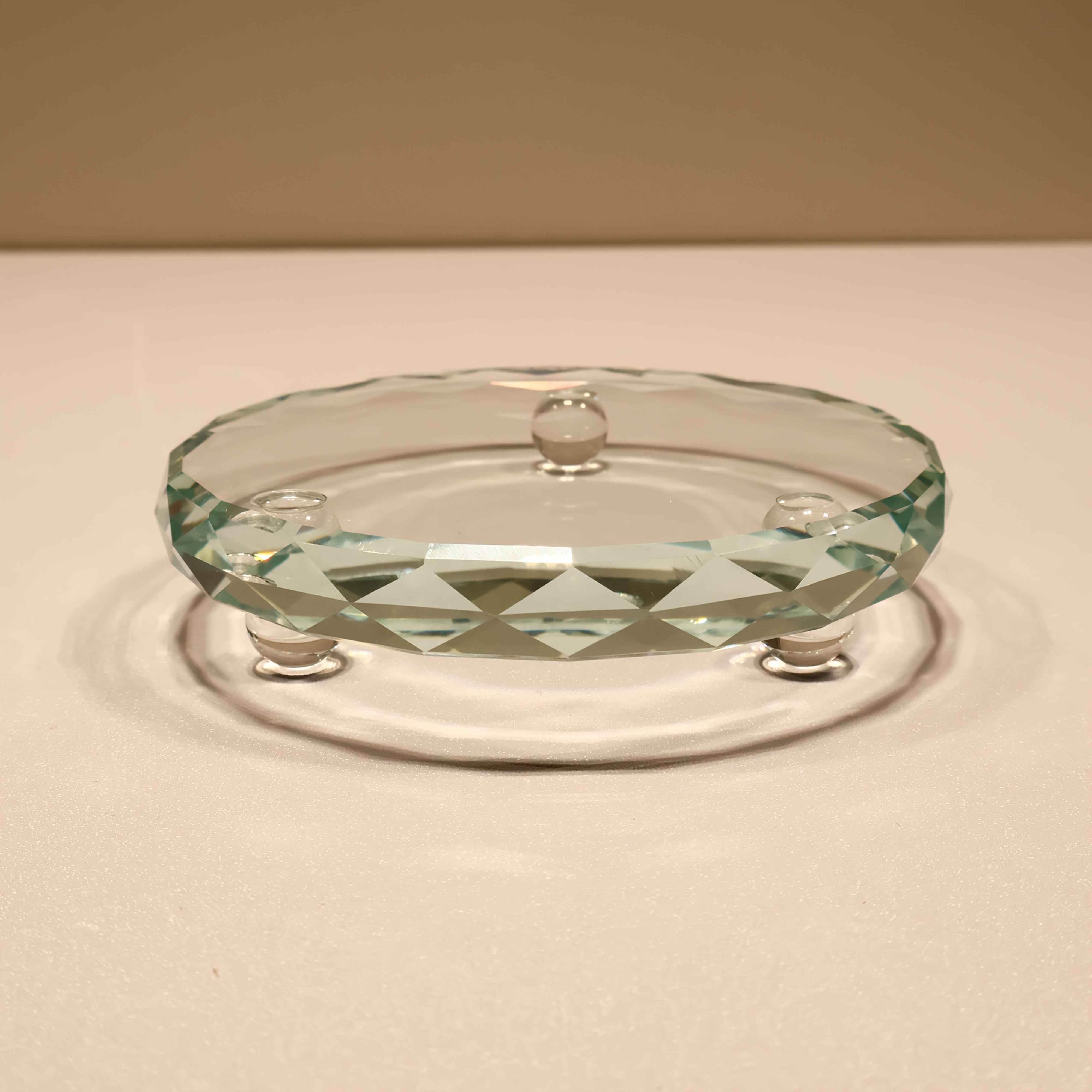 TEMU 1pc Diamond-cut Glass Display Stand - Round With Metal Frame, High- Jewelry Organizer For Home Decor, Centerpiece, Or Tabletop Decoration,