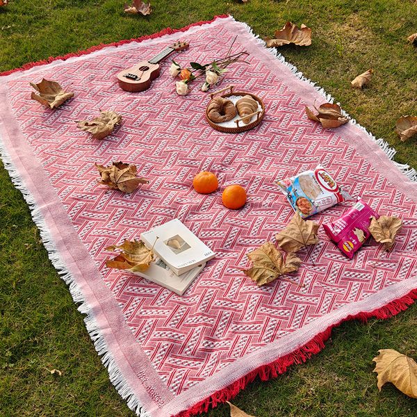 A741 Outdoor picnic mats, cotton yarn woven spring outing camping tablecloths, tents, moisture-proof floor mats