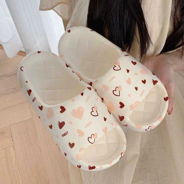 Cute Love Print Design Thick Sole Women Slippers Slides Bathroom Beach Indoor Sandals Summer Couple ShoesC241129