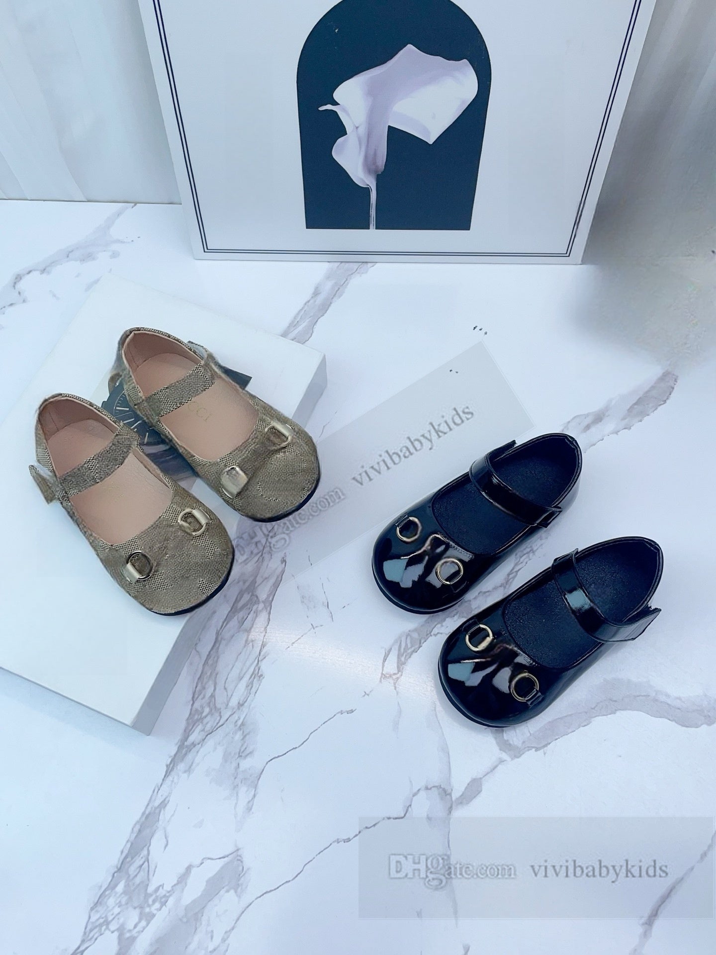 Fashion Baby Girls flat shoes toddlers metal buckle princess shoes kids letter leather soft bottoms single shoes children party shoes S4431