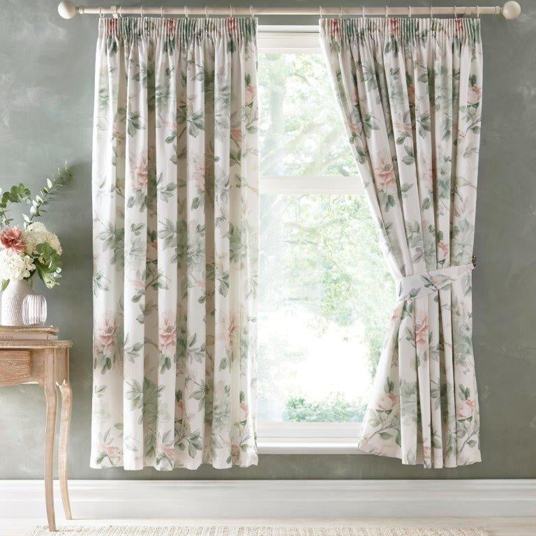 Appletree Campion Curtains 66x72 - Green-Coral