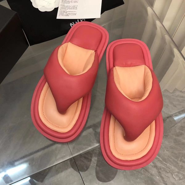 Designer Candy Color Slippers Summer Bread flip-flops Sandal Comfort Slides Luxury Women Sandal Fashion Flat Bottom Leisure Beach Shoes Slip