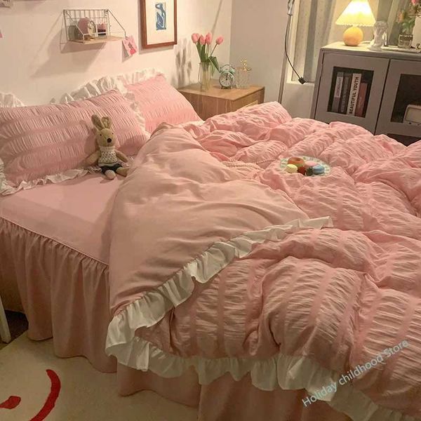 Pink Ruffled Seersucker Duvet Cover Set 3-4pcs Soft Lightweight Down Alternative Grey Bedding Set with Bed Skirt and casesC241122