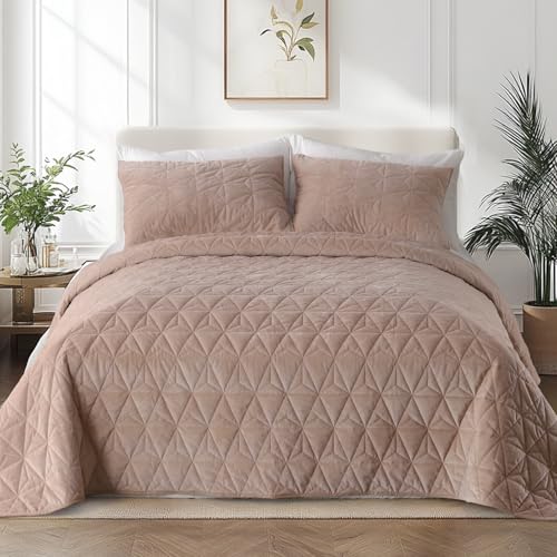 KASENTEX Oversized Queen Velvet Quilt Set 102"x106, Luxury Geometric Stitched Quilted Bedding Set, Soft Velvet Comforter, Lightweight Bedspread Coverl