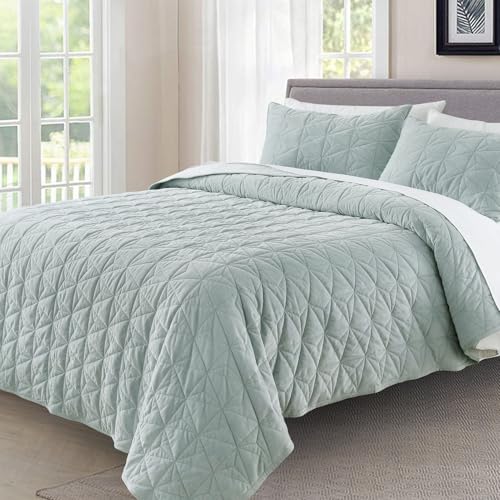 KASENTEX Oversized Queen Velvet Quilt Set 102" x106, Luxury Geometric Stitched Quilt, 3 Piece Soft Lightweight Bedspread Coverlet, Velvet Comforter fo