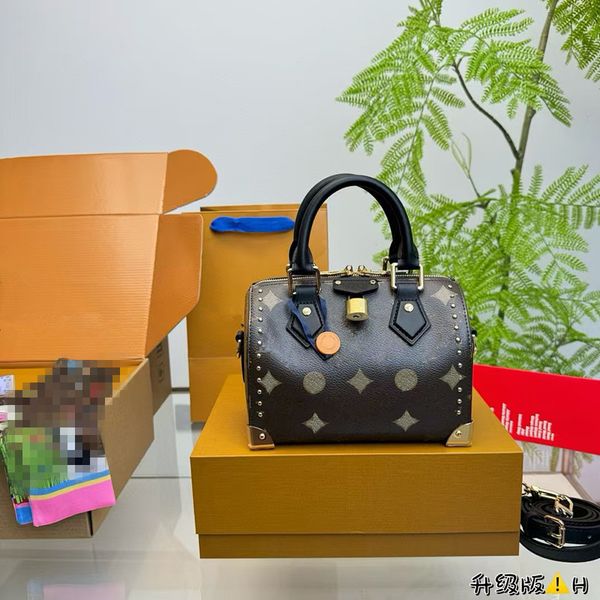 Rivet Boston Bag Luxury Pillow Bag Women Shoulder Bag Designer Handbag Flower Printed Crossbody Bag Fashion Tote Handbag Lady Clutch Bag Cru