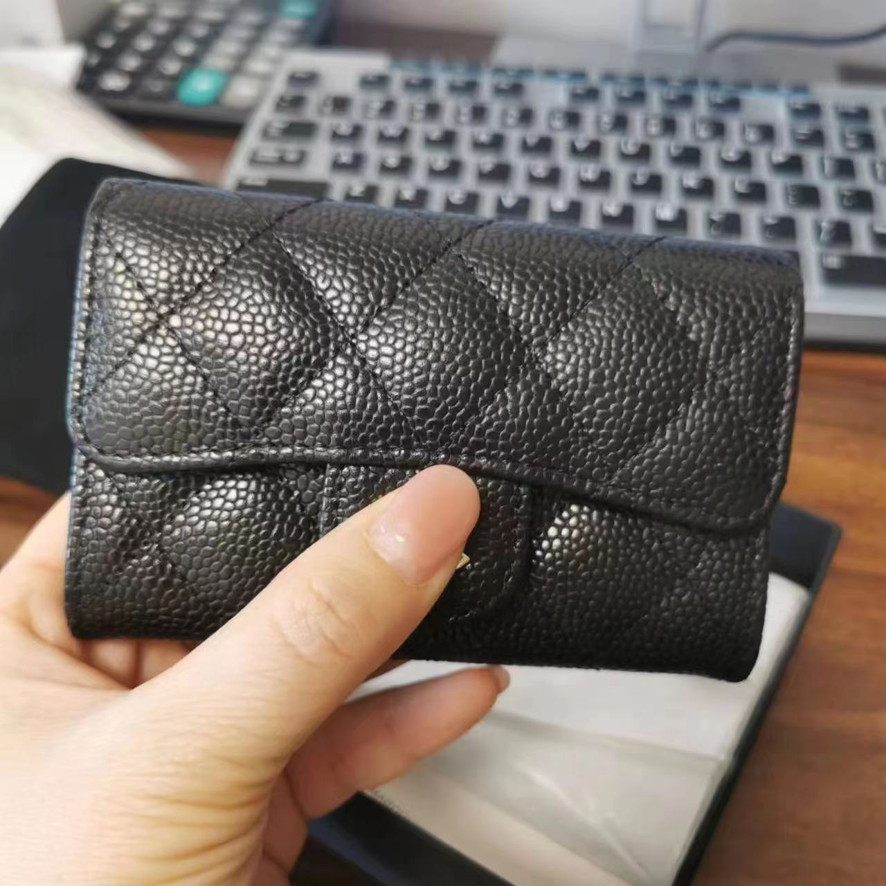 Classic Caviar Card Holder Genuine Leather Credit Cards Wallet Flip Bag Womans Coin Purses Mans Travel Documents Passport Holders Gift With Box