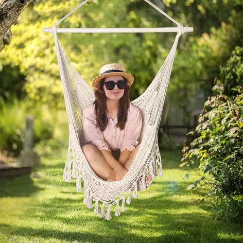 Handwoven Cotton Rope Hammock Chair with Metal Spreader Bar, Boho Hanging Chair Bedroom, Indoor Outdoor Swing Chair with Tassle, SandyBeach White