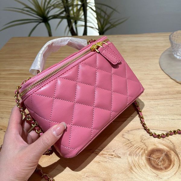 Designer bag Fashion leather Makeup Bag Crossbody Bag Shoulder Bag Chain Handle quality leather saddle bag luxurys Handbagsl Zipper cosmetic