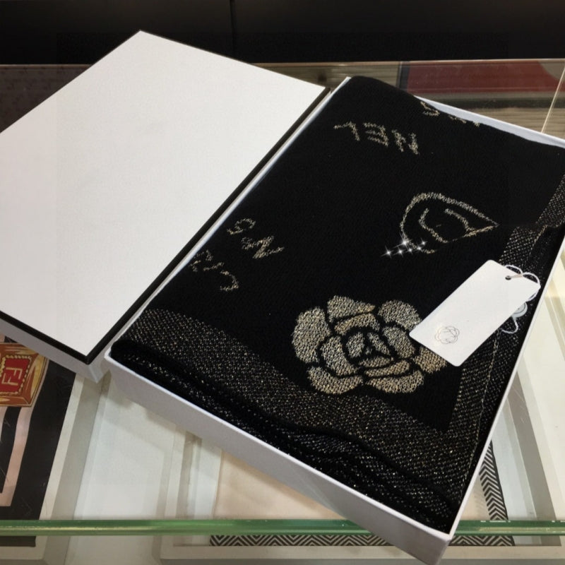 Designer Scarf Cashmere Scarf wool Scarves Camellia flower Womens and mens Long Wraps Classic Plaid Women Man silk scarf warmth wintertime Scarf wit