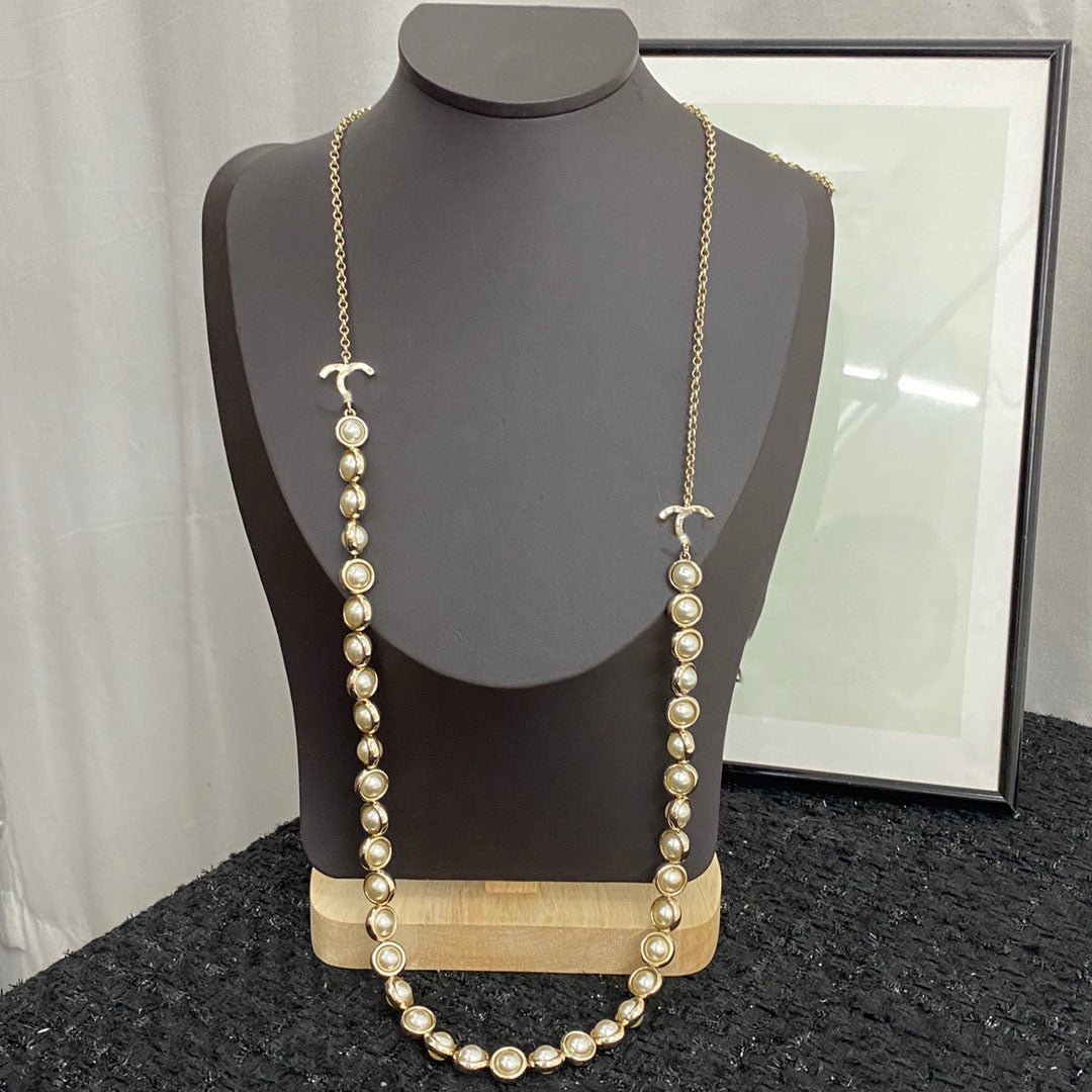 Designer new Pendant Necklaces C Gold C long Pearl Necklace Women Autumn and winter sweater chain Ccity chokers Jewerlry 589