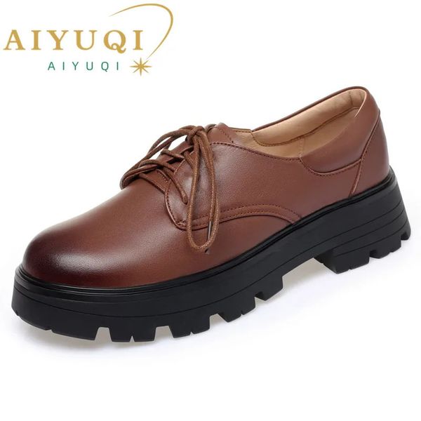 Ladies Oxford Shoes Spring Spring Leather Laceup Moda Mulheres Mocas de Estilo Britânico Round Tamas Grande 250102