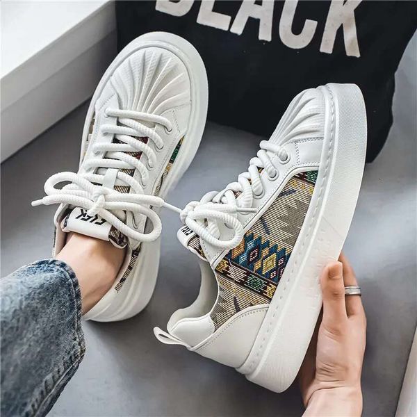 2025 Novos sapatos de tábua da moda altura Aumentar o Sports Shoesigner para adolescentes de skate de skate de adolescentes e sapatos de lon
