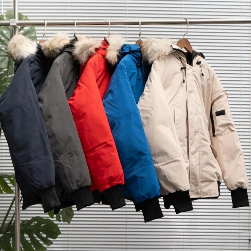 Winter Men Down Jacket Gooses Puffer Jacket Homme Outdoor Jassen Outerwear Real Coyote Fur Warm Hooded Windproof Waterproof Thicken Coat Hiver Parka