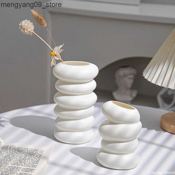 Vases Plastic Flowers Vase Spiral Imitation Glaze Bottle Vases for Aesthetic Room Decors Decorative Living Room Desktop Ornament J241210