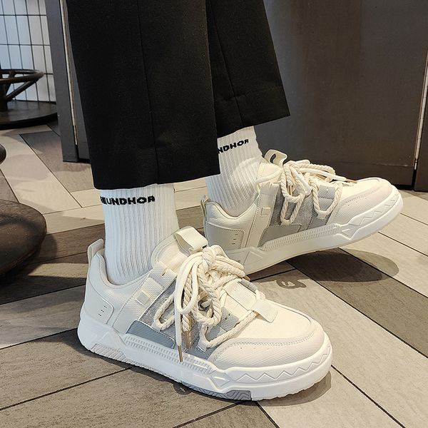 2024 Spring-Summer New for Men&#039;s Small Skateboarding Instagram Versatile Sports and Casual Little White Shoes