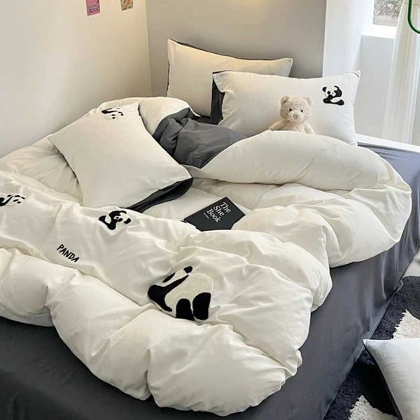 Ins Cartoon Panda Bedding Set Towel Embroidery Duvet Queen Twin Full Size Grey Bed Flat Sheet Quilt Cover casesC241207