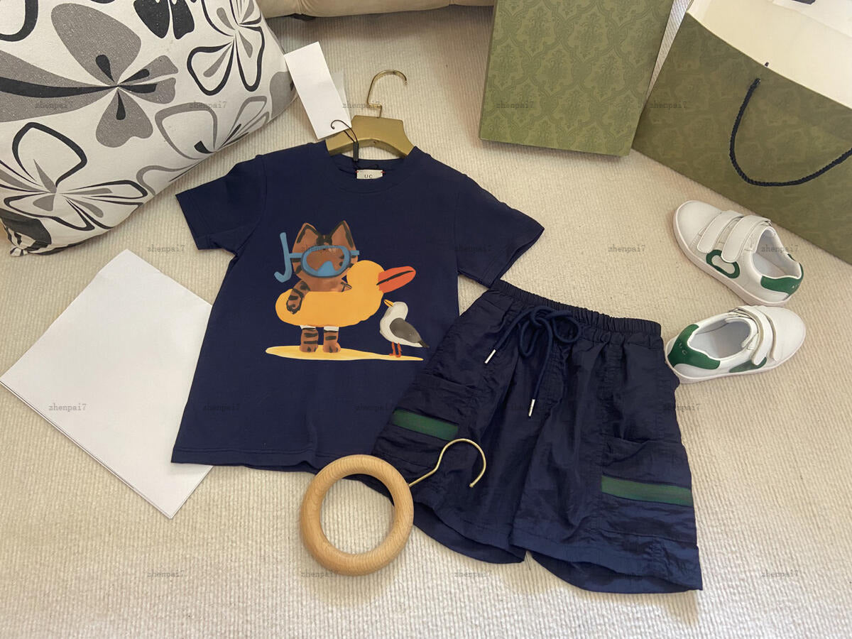 Top baby T-shirt set Cartoon cat pattern two-piece boys girls tracksuits kids designer clothes Short sleeve and shorts A162X05N153
