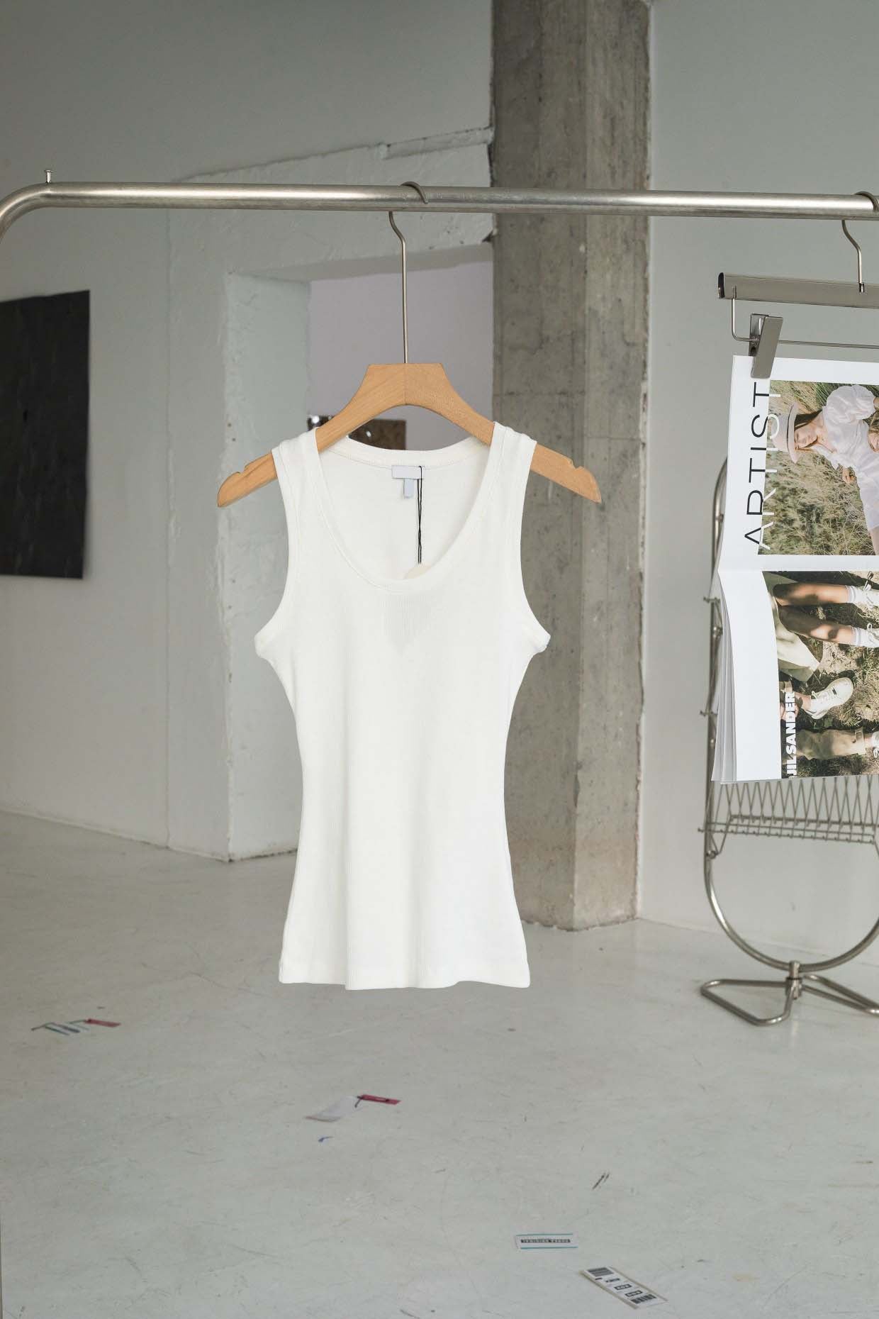 Tank Top Summer Short Slim Sports Knitted Tanks Designer Embroidery T Shirts Women Knits Vest Sleeveless Breathable Womens Sport Tops Short Slim