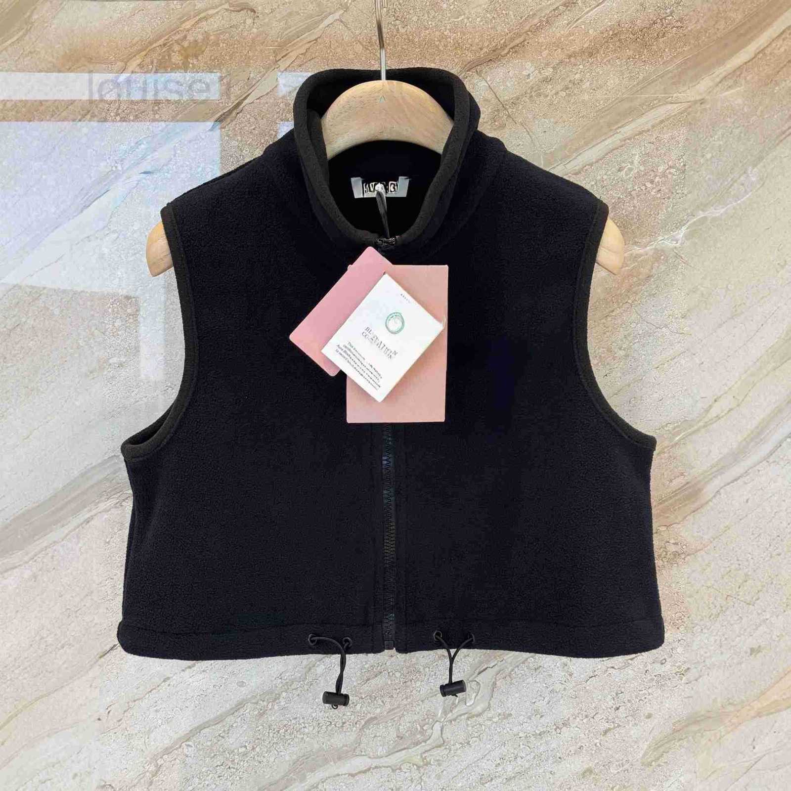 Women&#039;s Tanks & Camis Designer Brand 2025 New High-end Teddy Plush Letter Embroidery Zipper Vest Short Style WHLK