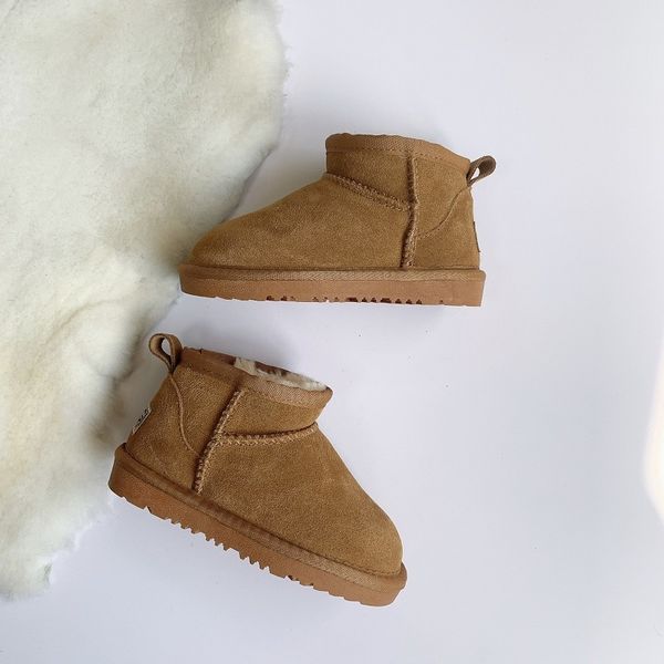 Sapatos infantis meninos gilrs crianças tênis de botas clássicas casuais calçados quentes athleisure Shoes Solid Fashion Shoes 2025