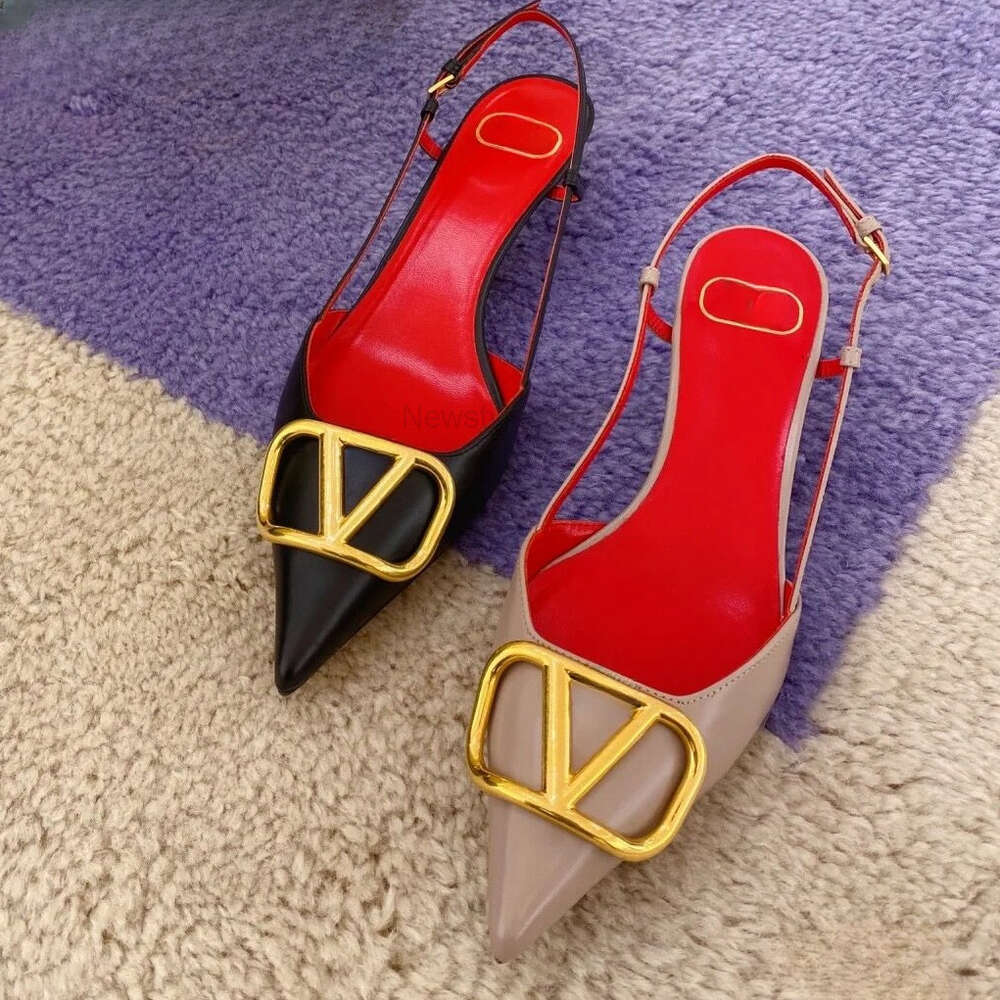 Designer Pointed Sandals High Heels Wedding Shoes Summer Luxury Brand V Metal Buckle Real Leather Thin Heel 6cm 8cm 10cm Womens Pumps with Red Dust