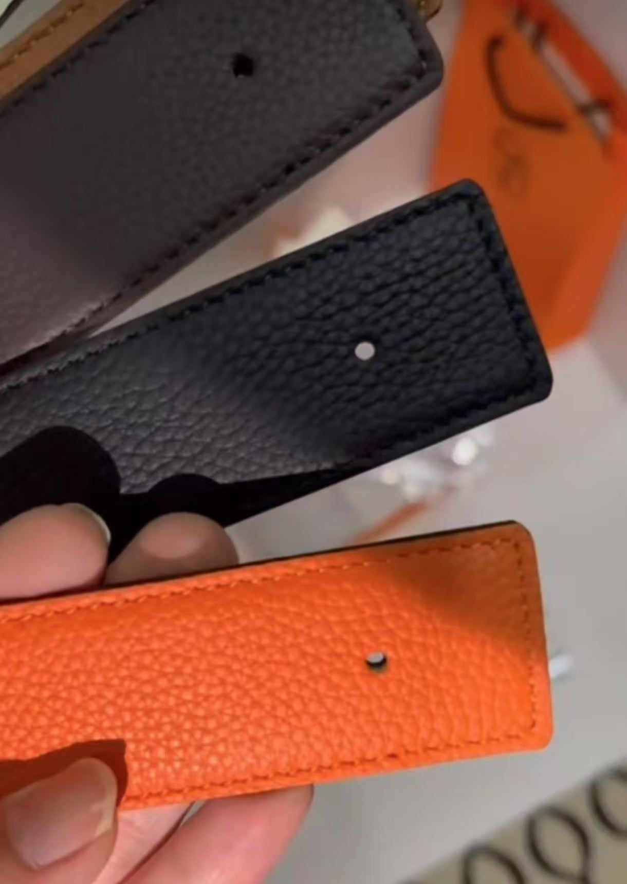 Designer men&#039;s belt classic women&#039;s black standard length golden letters high-quality leather fashionable belt