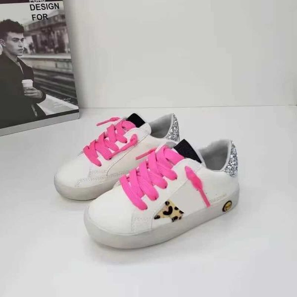 2025 First Walkers Kids Sneakers Autumn Girls Sport Running Running Chunky Treinadores Toddler Children Shoes Casual Shoes Moda Glitter Sof