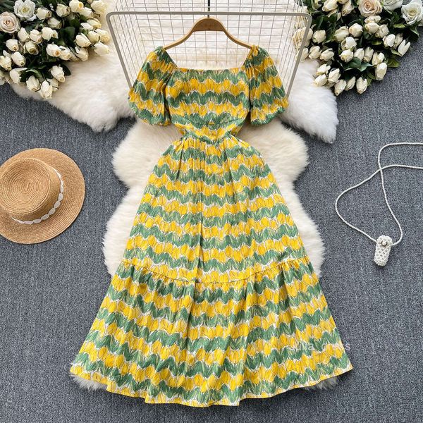 French square neckline slim fit long ruffled skirt niche oil painting print age reducing bubble sleeve dress for women