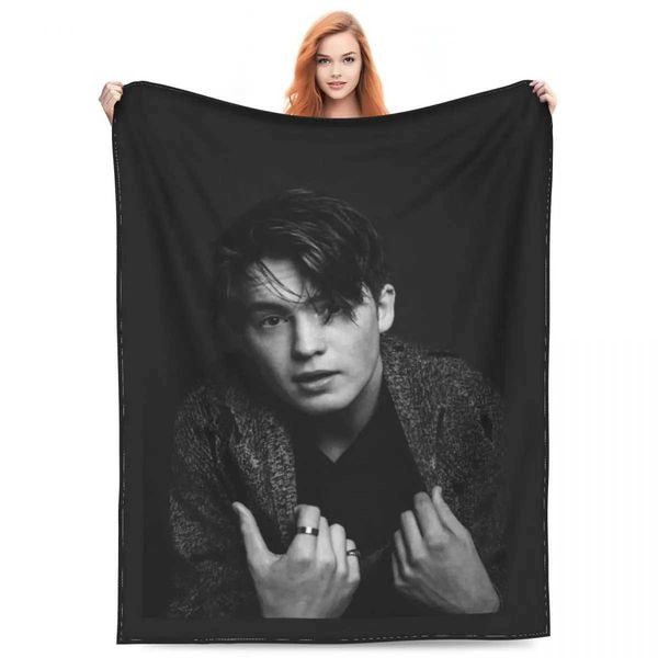 Kit Connor Retro Nelson stopper Blanket Coral Fleece Plush Autumn lti Warm Throw Blanket for He Bedro Rug Piece Z250207