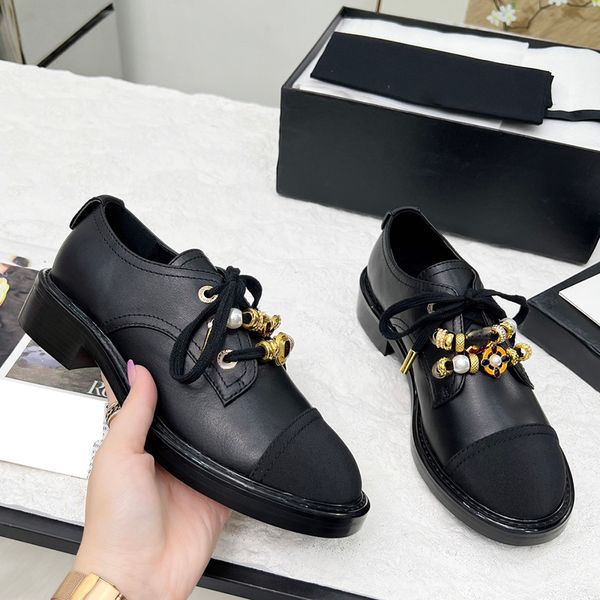 2025-Luxuy Shoes Shoes Designer Plataformas Somar panos de salto feminino lantejoulas de hardware de ouro de ouro