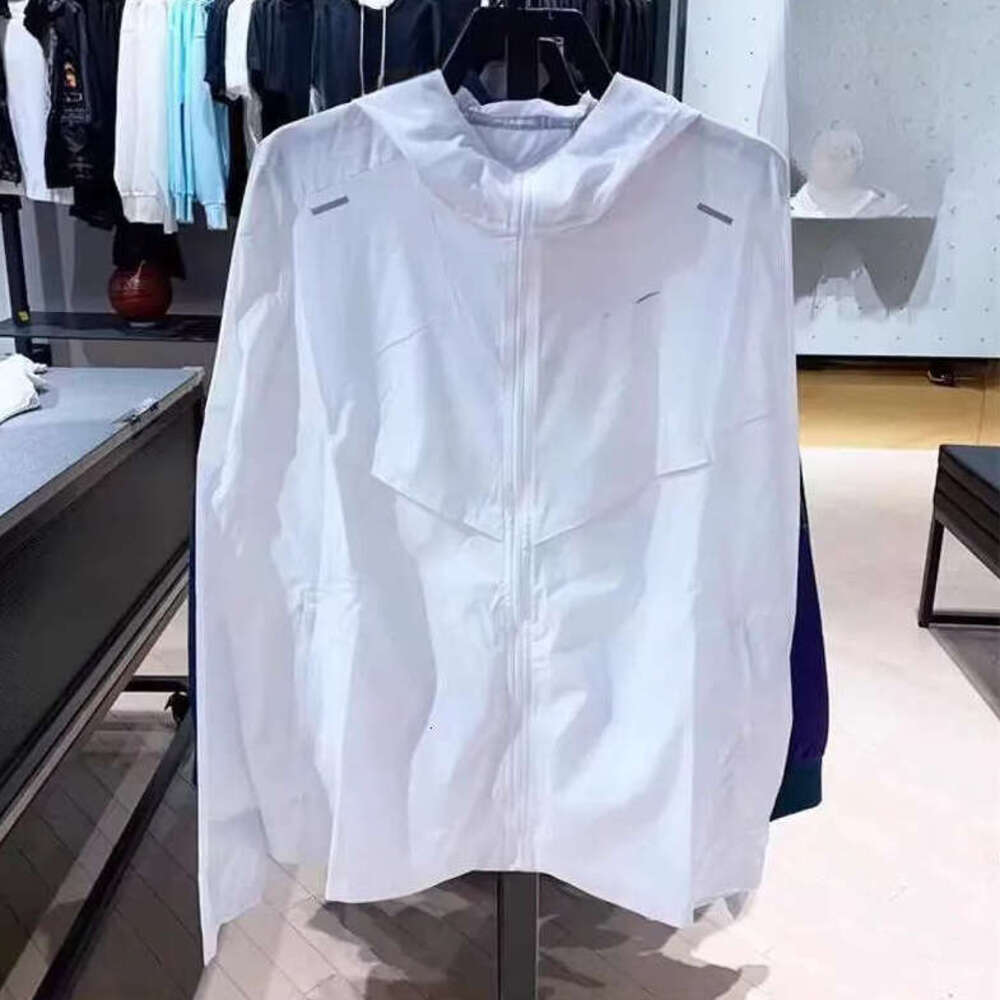 Niki Tech Nocta Sportswear Running Outfits For Woman Doudoune Puffer Jacket Y2k Shirts Under Armoure Tank Top T-shirt For Men Monterex Tracksuit Spi