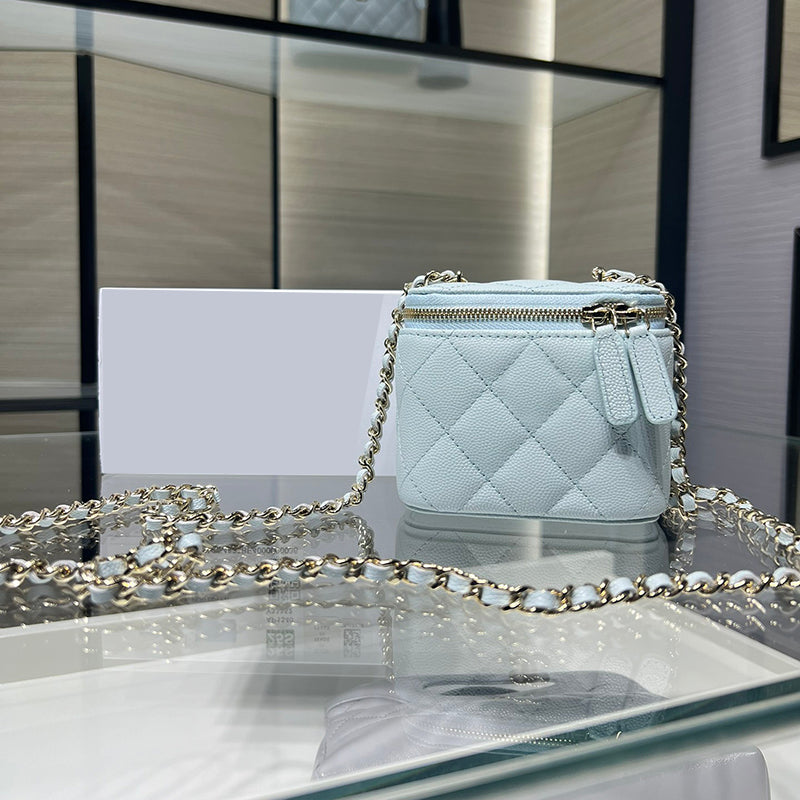 Mini Cosmetic Bags Lipstick Case Designer Chain Bag Luxury Top Quality Lambskin Crossbody Bags Shoulder bag Makeup bag 11cm With Box 24C17A