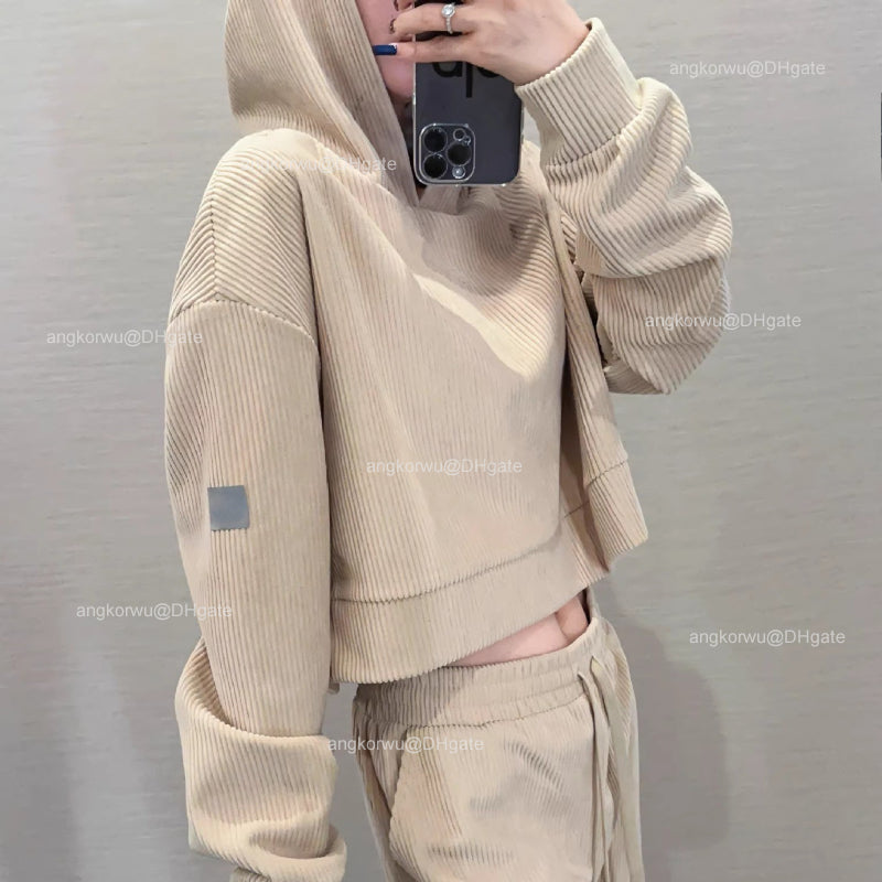 Designer Yoga Set 2 Pieces Hoodie+sweatpants Threaded Loose Casual Hooded Sweatshirt Streetwear Jogger Pants Two-piece Exercise Set