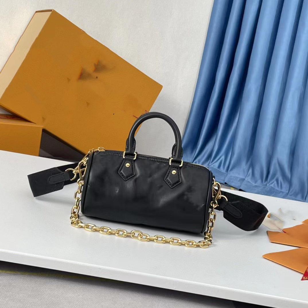 2023 Tier Mirror Quality Half Moon Bag Small Real Leather Quilted Purse Luxury Designer Over The Moon Women Handbag Black Shoulder Gold Chain Box Ba