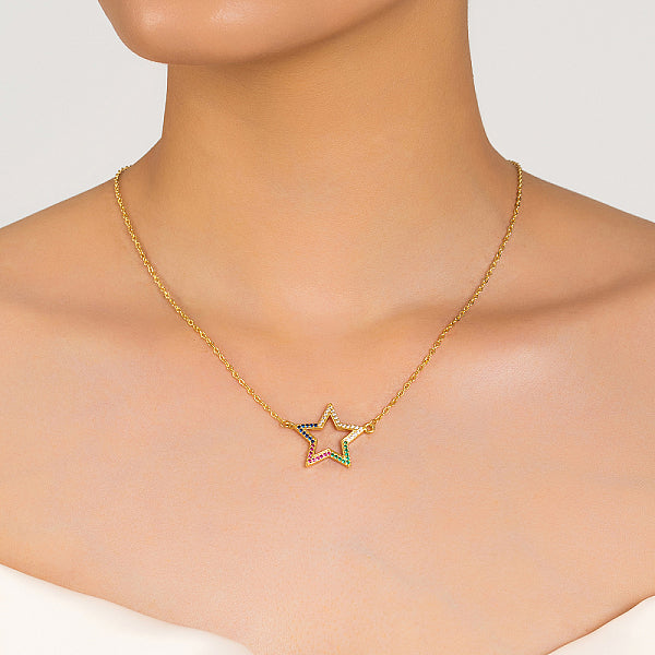 Collares colgantes con forma de estrella hueca de circonita cúbica pavé de latón para mujer