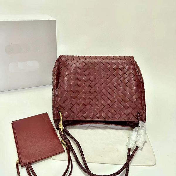 2024 aaaaa Parachute Bag Cosmetic Bags & Cases Handbag Luxury Women&#039;s Fashion Bag Logo Fashion Steam Engine Classic Hand Shoulder Diago