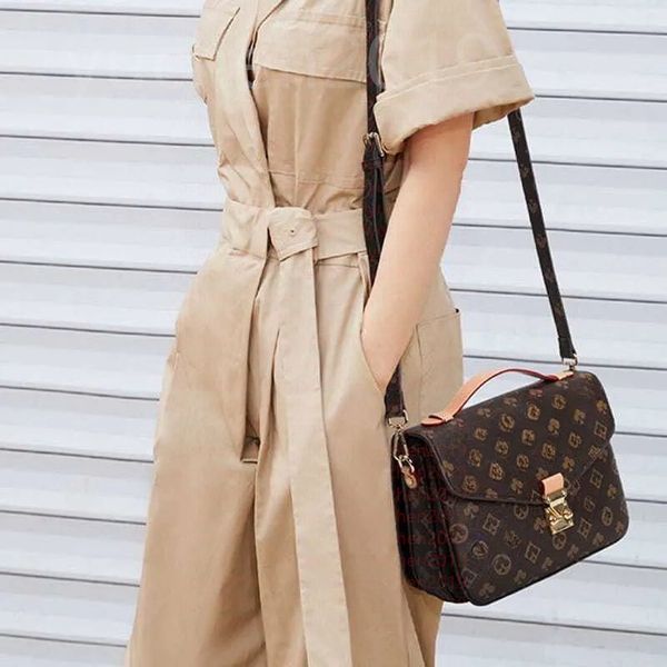 Women Luxurys Designers Bags Handbag Woman Purse Handbags Lady Messenger Fashion Shoulder Bags Luxury Crossbody Tote Bag Wallet 2024