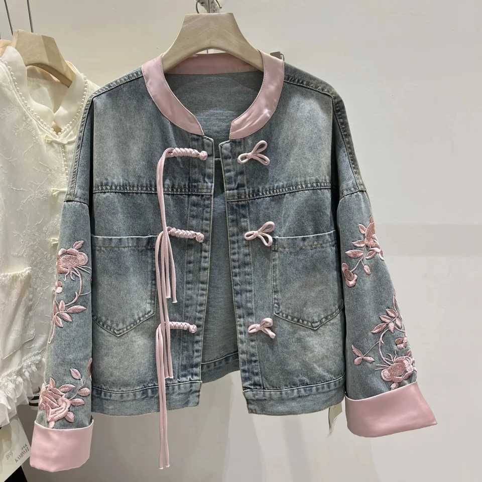 Short Buckle Denim Coat Women New Chinese Style stand collar Top 2024Spring Bomber Outerwear Fashion Street Jeans Jacket femaleX240920