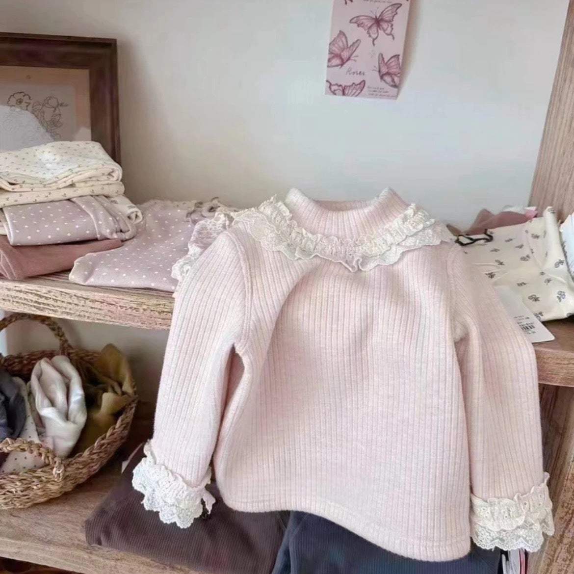 XW67 Girls half turtleneck bottoming shirt 2024 new autumn and winter baby girl plus velvet princess lace collar long-sleeved T-shirt top