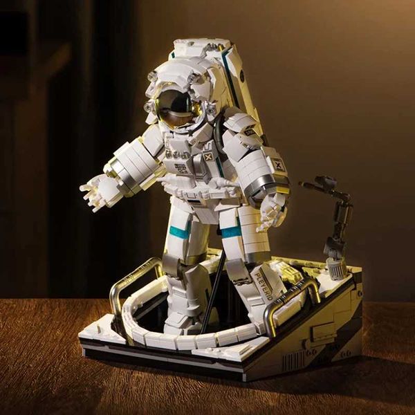 Blocks Astronauts assemble building blocks educational toys spacewalks aviation models trends games desktop decorations birthday gifts Y2411