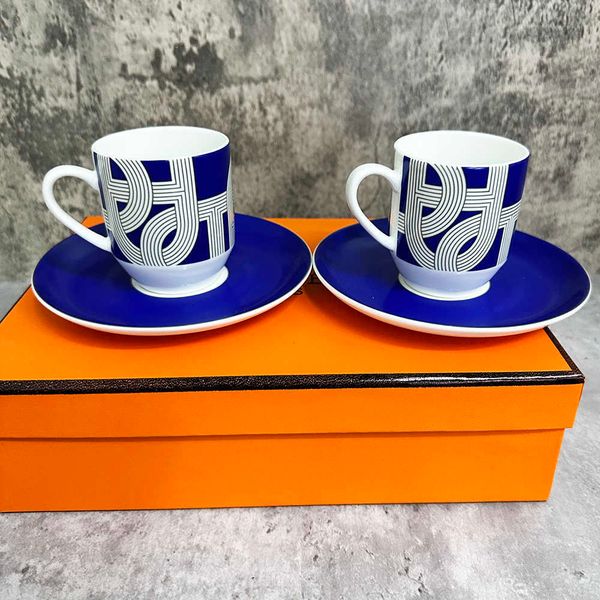 Coffee Tea Tools 2022 New Runway Design 120Ml Bone China Coffee Cups and Saucers Tableware Coffee Plates Dishes Afternoon Tea Coffee Drinkwa