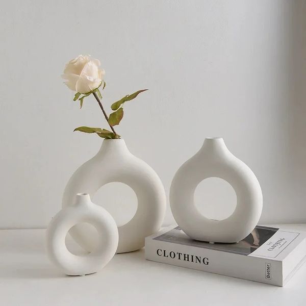 Simple Plastic Vase Donut Shape Single Flower Pot Home Living Room Decoration Table Ornaments Circle Arrangement 241203