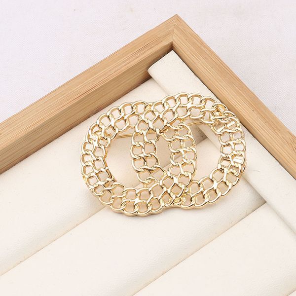 s Simple Designer Pins Rhie Pearl Fashion Unissex Jewelry Brand Broche Sweater Clothing Case