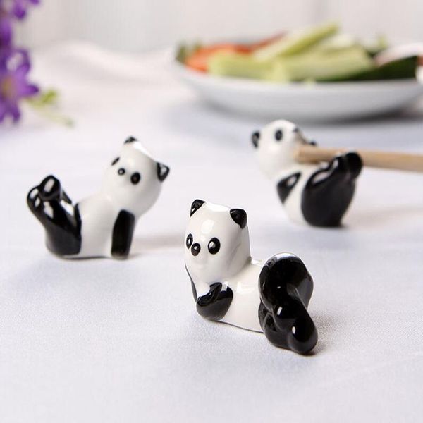 200pcs-lot Ceramic Chopsticks Cartoon Holder Rack Panda Chopsticks Holder Mat Chopsticks Care Fashion Kitchen Tableware